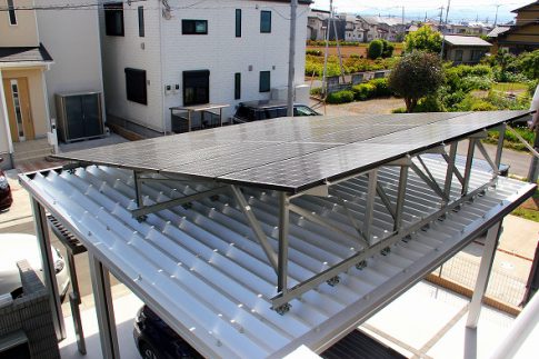 太陽光で発電しながら暮らしを楽しむ家