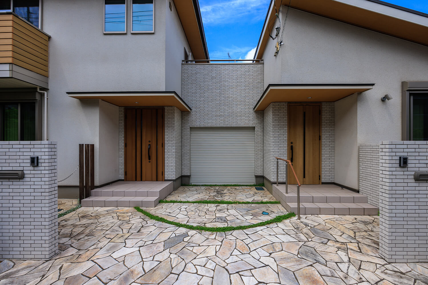 ファサードとは何?建築におけるファサードの種類や違いに関してご紹介! | 工務店 八幡 |青梅の高気密高断熱の家